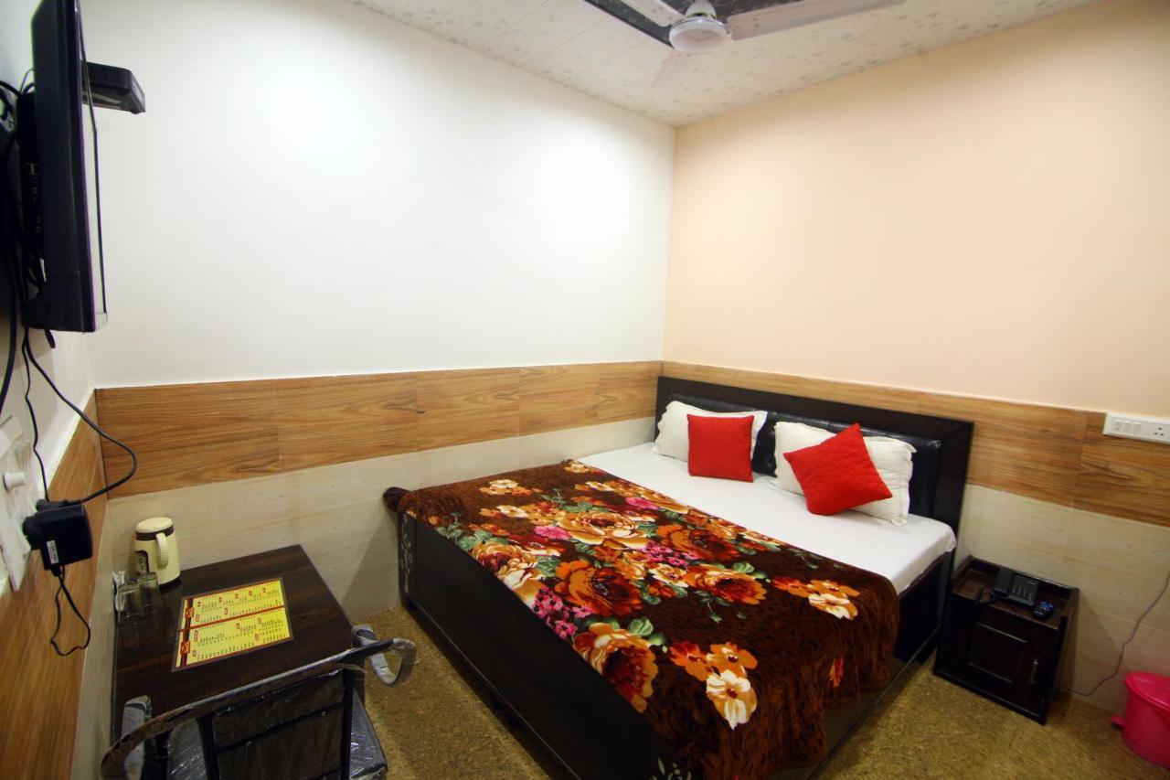 Hotel Amron45 Chandigarh Luaran gambar
