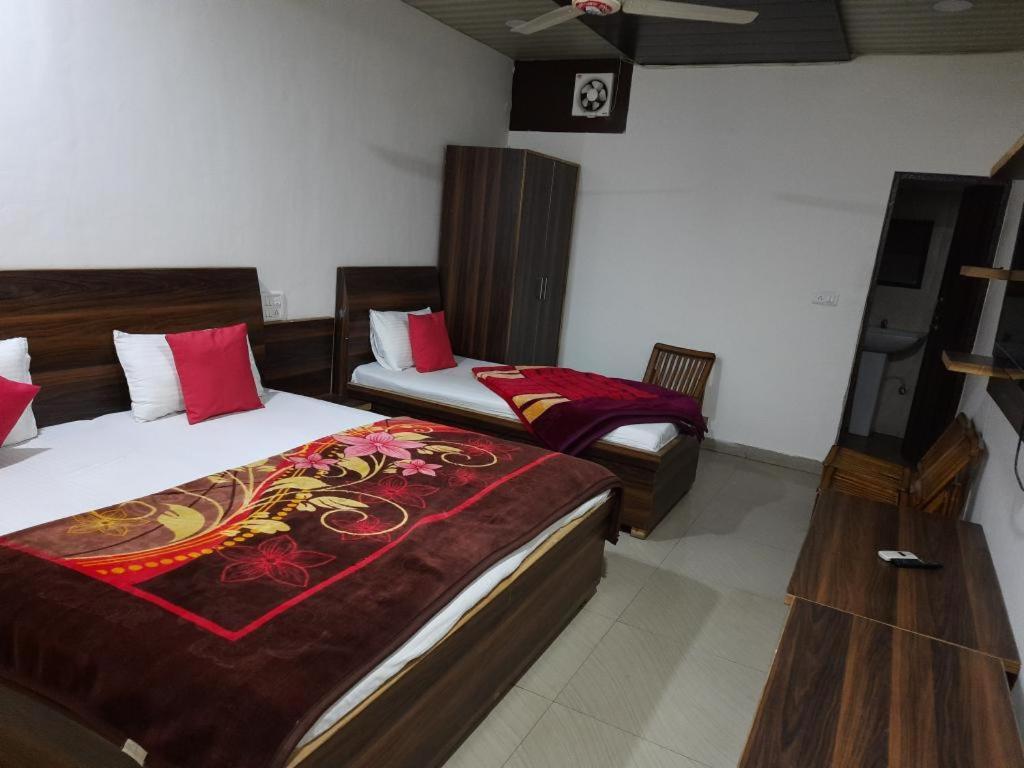Hotel Amron45 Chandigarh Luaran gambar