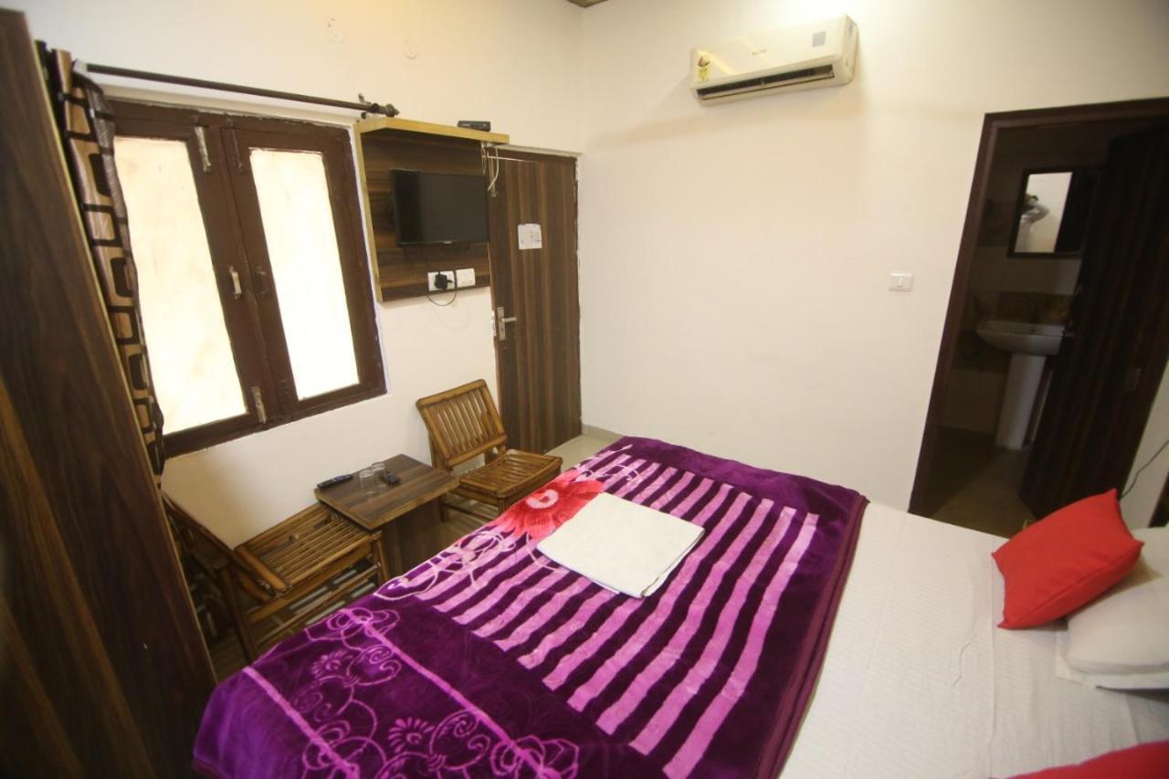 Hotel Amron45 Chandigarh Luaran gambar