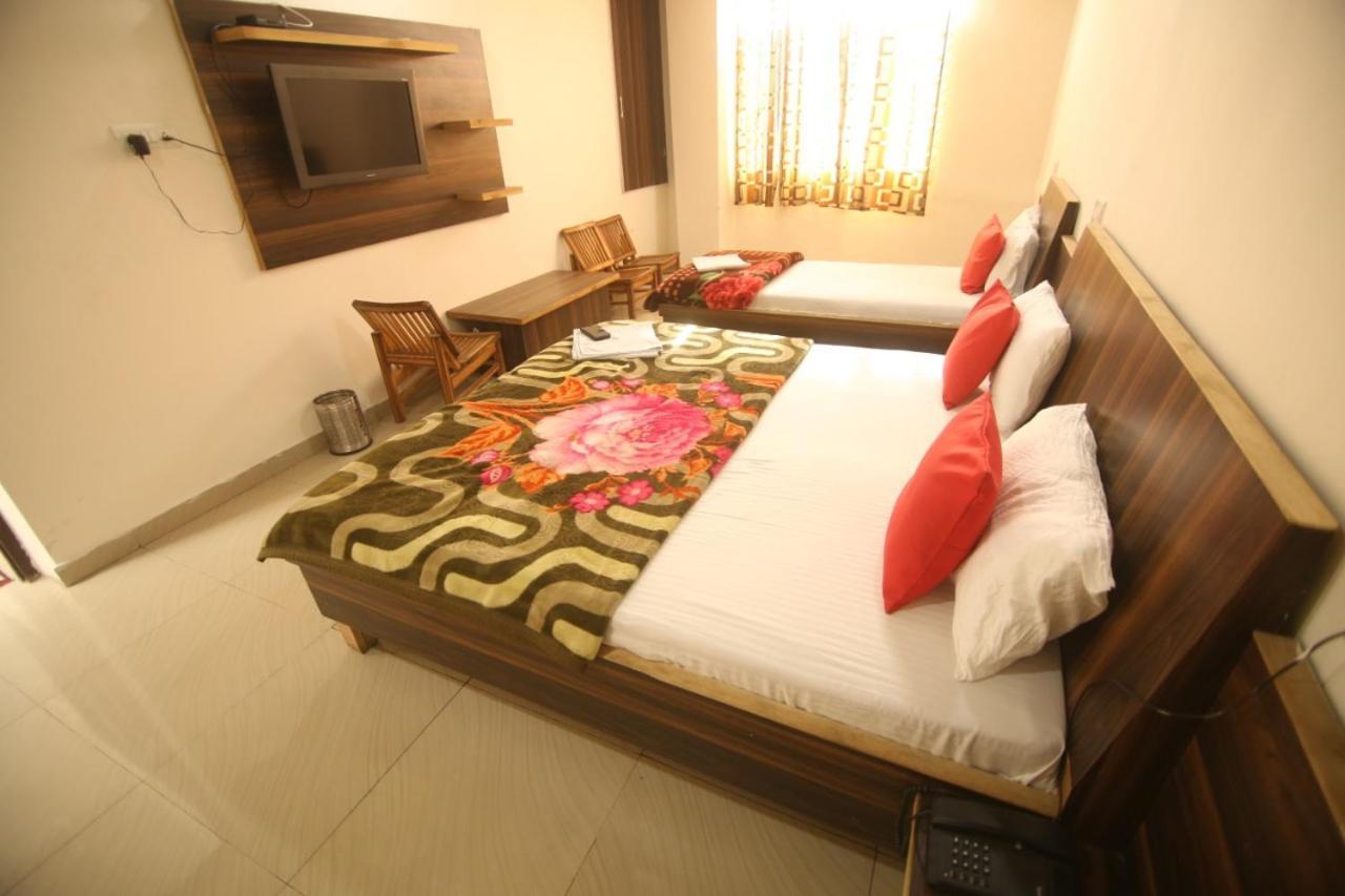Hotel Amron45 Chandigarh Luaran gambar